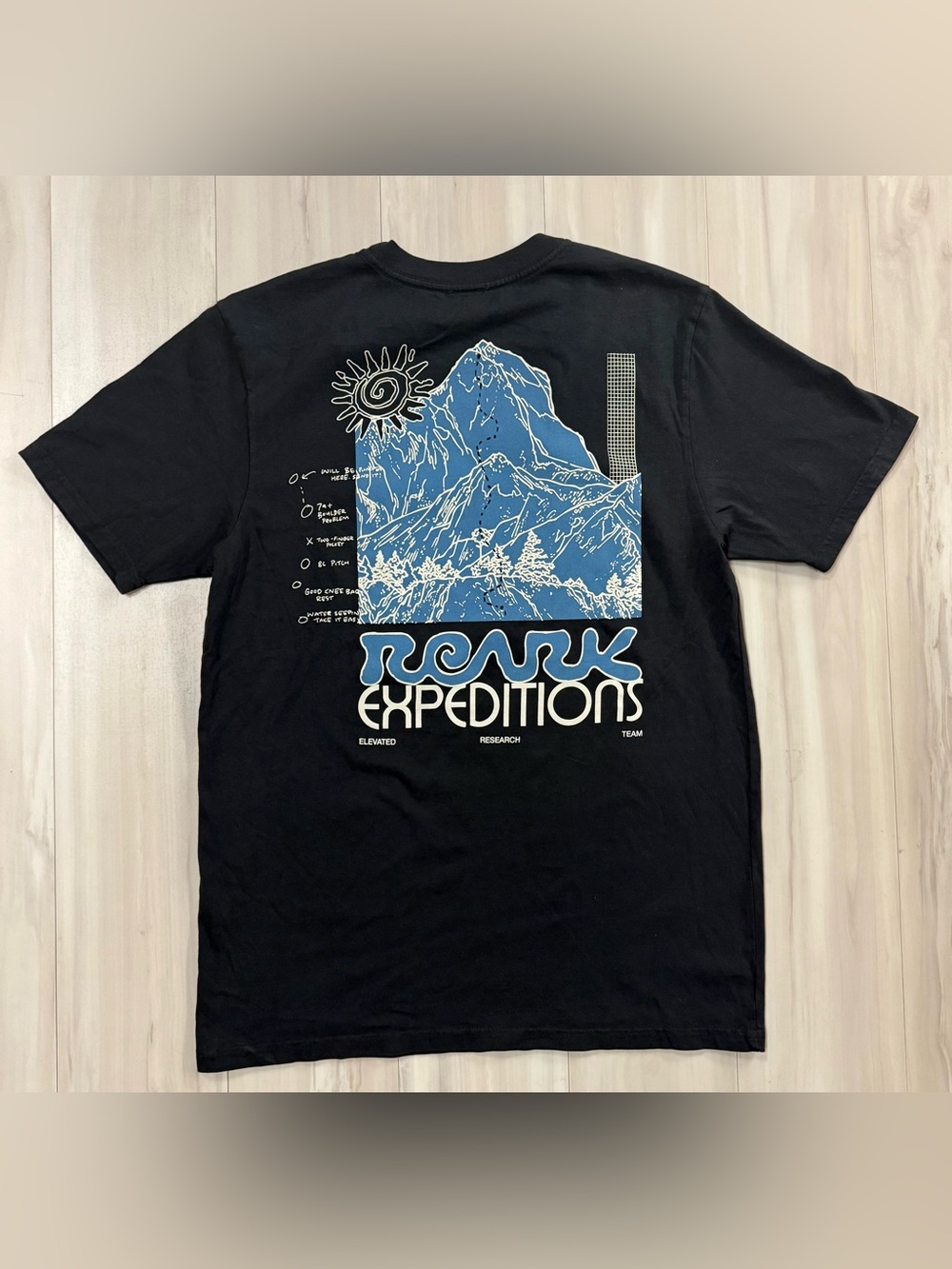 Roark Short-Sleeve Crewneck T-Shirt, size Medium